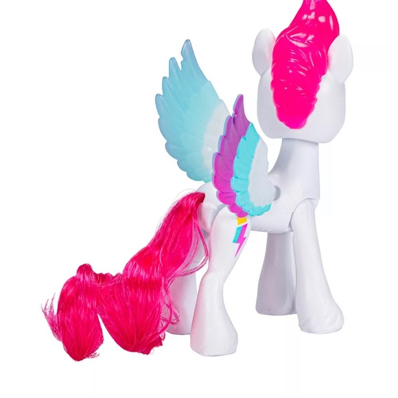 My Little Pony Make Your Mark Toy Cutie Mark Magic Zipp Storm Mini-Figure - Picture 6 of 8